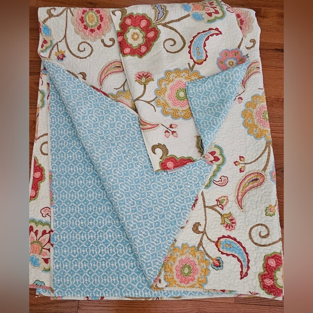 Floral Quilt with Blue, Brown, Green Accents